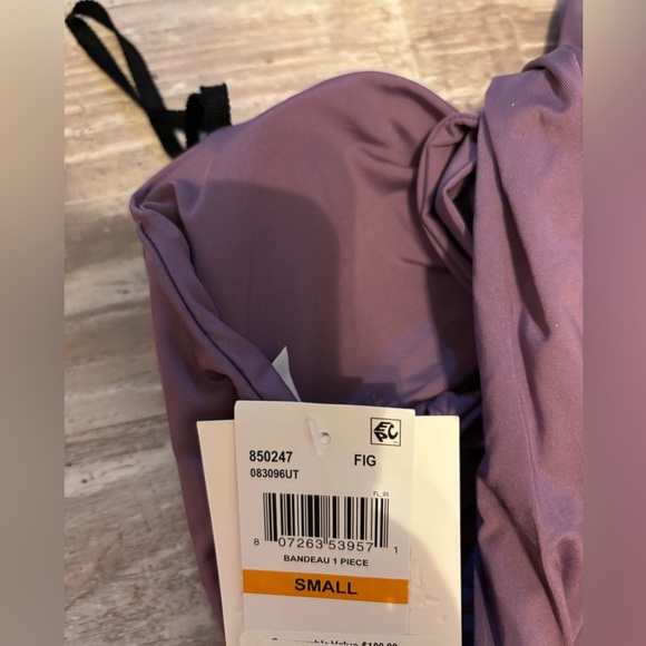 BECCA COLOR CODE RYLIE ONE PIECE SIZE SMALL - Picture 4 of 7